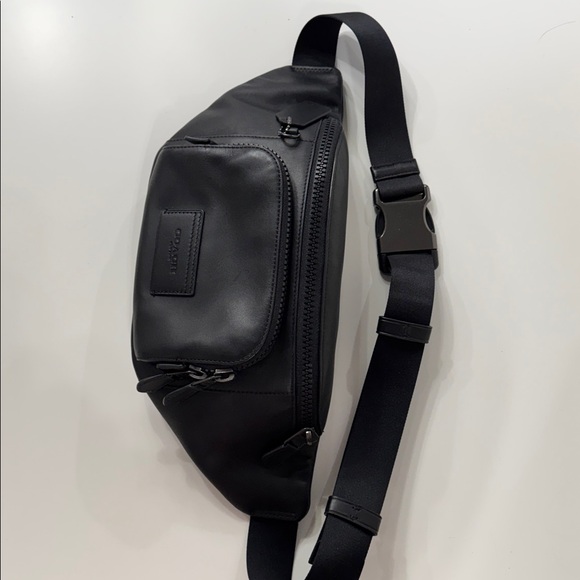 Coach - Black League Belt Bag - Picture 3 of 11